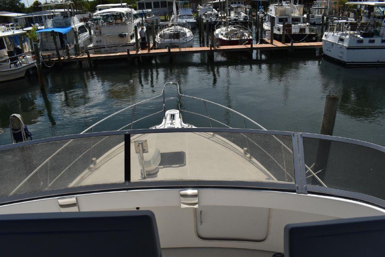 1993 39' Carver 390 Cockpit Motor Yacht