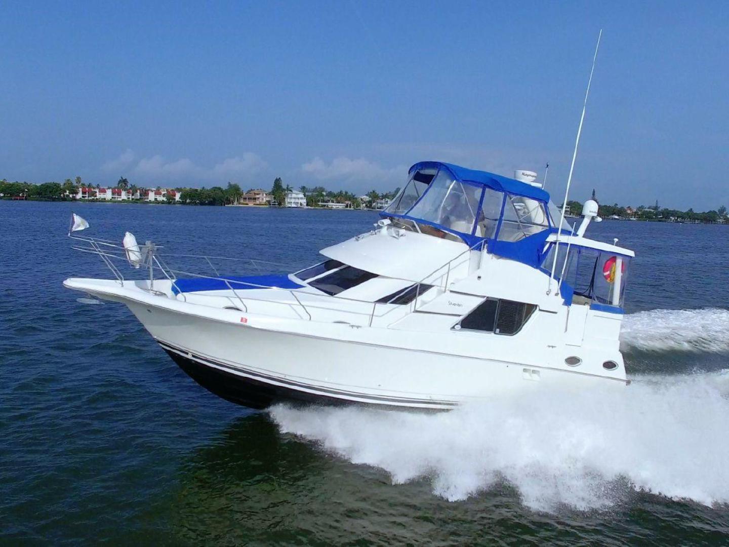 1997 37' Silverton 372 Motor Yacht