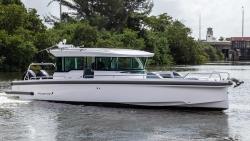 2024 37' Axopar 37XC CROSS CABIN