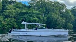 2024 37' Axopar 37 Sun Top