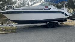 1989 25' Carver 2557 Montego