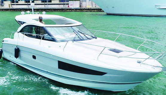 2016 38' JEANNEAU LEADER 36