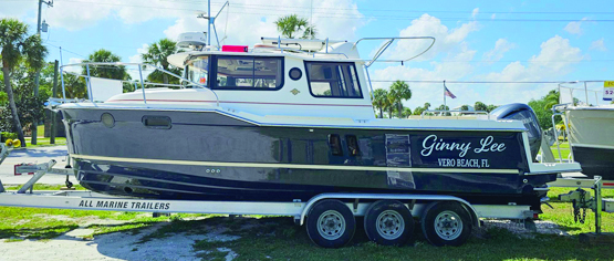 2021 28' RANGER TUGS R-25