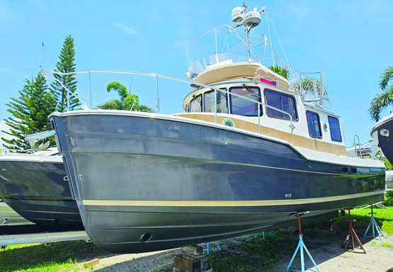 2014 34' RANGER TUGS R-31