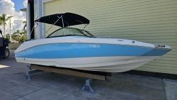 2022 23' NauticStar 223 DC