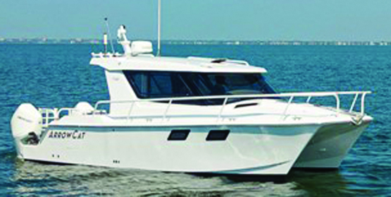 2025 32' ARROWCAT 320 COUPE