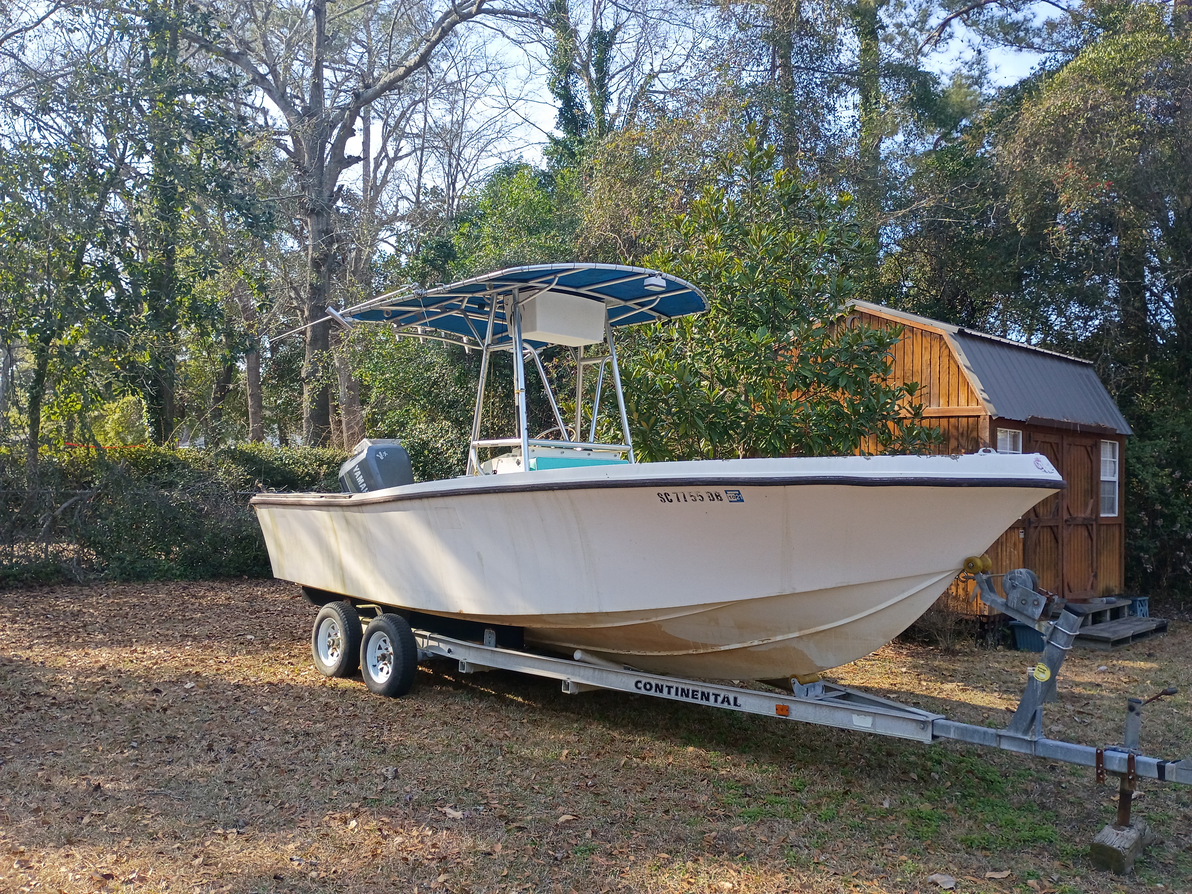 1991 21' 10" Mako 210 CC