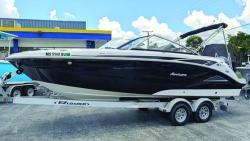 2023 23' 4" HURRICANE 235SD DECK BOAT