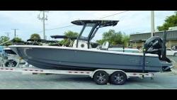 2023 26' 6" ROBALO 266 CAYMAN CENTER CONSOLE