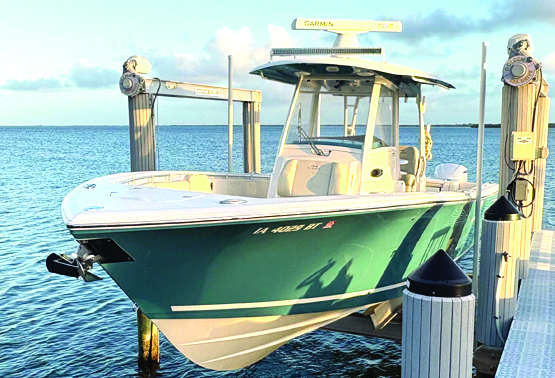 2019 32' COBIA 230 CENTER CONSOLE