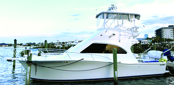 2005 33' LUHRS 33 CONVERTIBLE