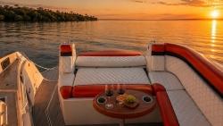 2012 31' Rinker 310 Express Cruiser