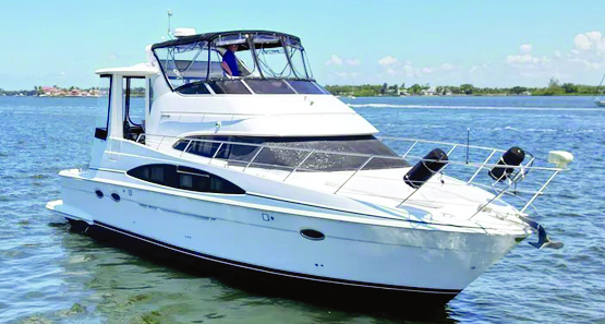 2003 44' CARVER 444 COCKPIT MOTOR YACHT
