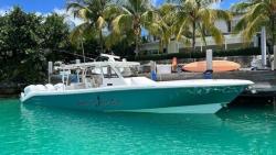 2016 42' Everglades 435 Center Console
