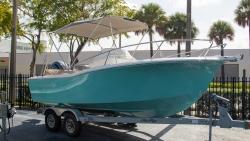 2023 20' White Shark 210CC