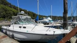 2001 28' Boston Whaler Conquest 28