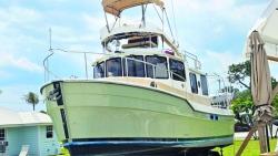 2014 34' RANGER TUGS R-31 CB