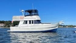1998 35' Mainship 350 Trawler