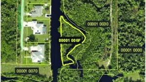 3/4 ACRE PRIVATE ISLAND, DIRECT OFF CALOOSHATCHEE RIVER, NORTH FORT MYERS