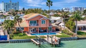 Deep Water Gulf Access Pool Home